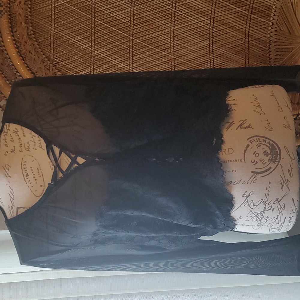 CACIQUE LB SERIOUSLY SEXY COLLECTION BRALETTE NWT